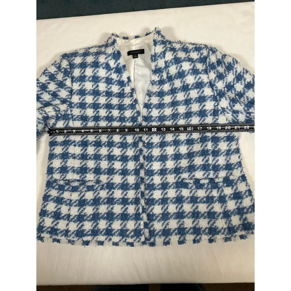 Ann Taylor Blue White Tweed Fringe The Cutaway Jacket Women’s Large Open Front
